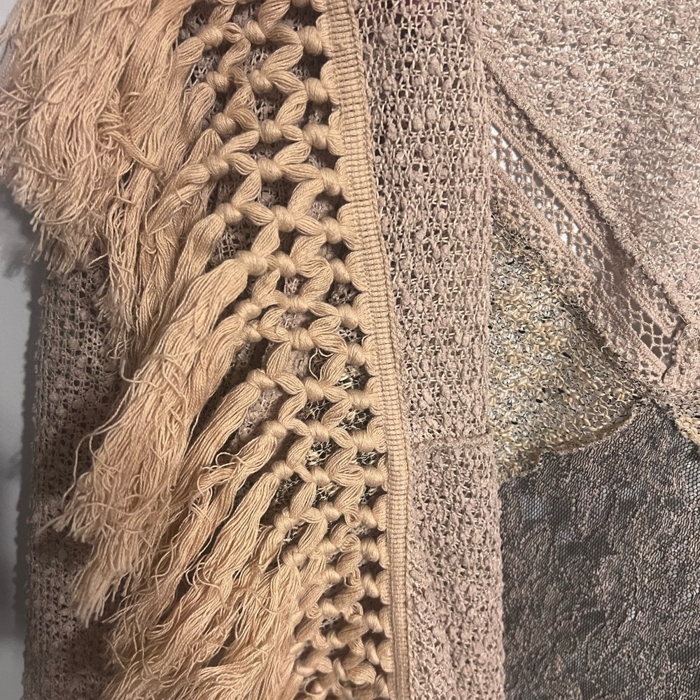 Sz A Miss Me sweater with fringe and lace - Picture 8 of 12